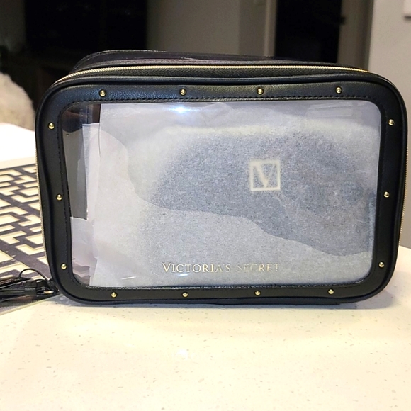 ❤ 3 Piece Victoria's Secret Travel Set ❤ - Picture 3 of 6